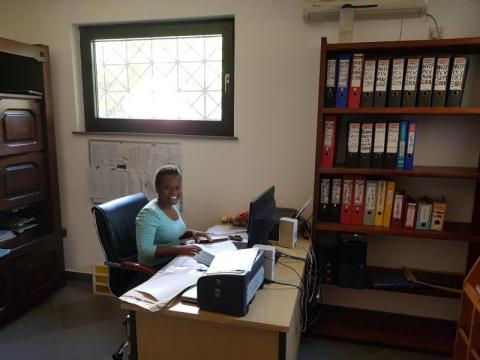 Fatuma im Büro