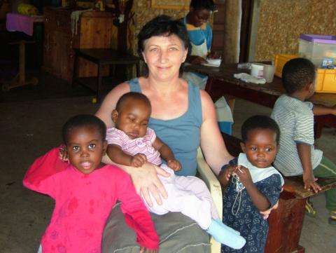 Luise zu Besuch im Nice-View-Children`s-Village.....
