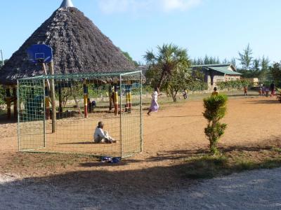 November 2011: Bild vom Aufenthaltsraum in Richtung Spielplatz