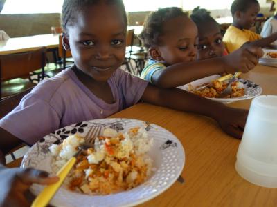 Mona und den anderen Kindern schmeckt's