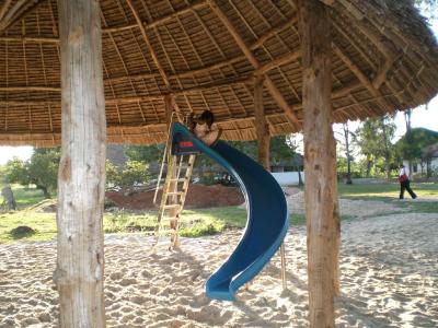 Spielplatz auf Nice-View II  (05/2008)....