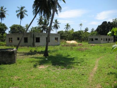 Besichtigung des Rohbaus der Klinik von Dr. Mashanga im November 2008....