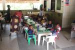 der Kindergarten beim Mittagessen