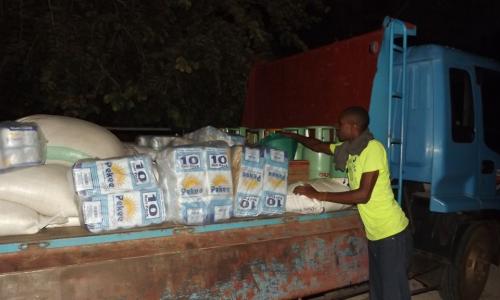 der LKW mit Lebensmitteln