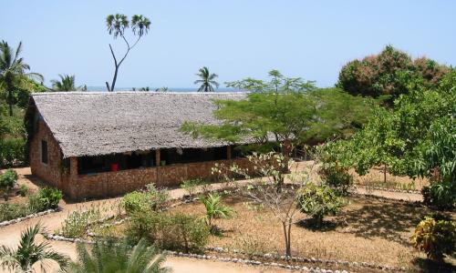 Das Kinderhaus im Nice-View-Children`s-Village I im Jahre 2003