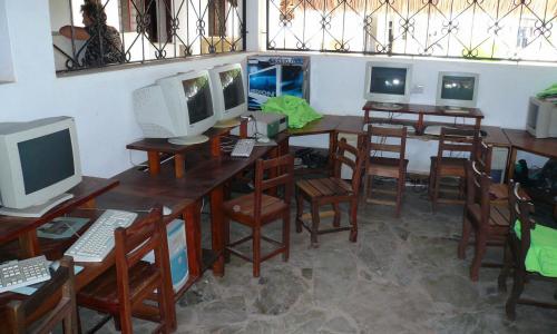 Computerraum in der Nice-View-Gratitude-Academy