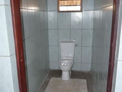 März 2009: Sanitärgebäude März 2009: Sanitärgebäude