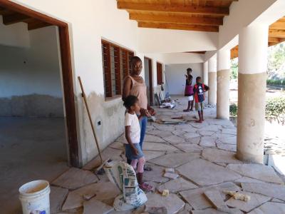 Mai 2017: Bau eines Mehrzweckgebäudes in Nice View II Mai 2017: Bau eines Mehrzweckgebäudes in Nice View II